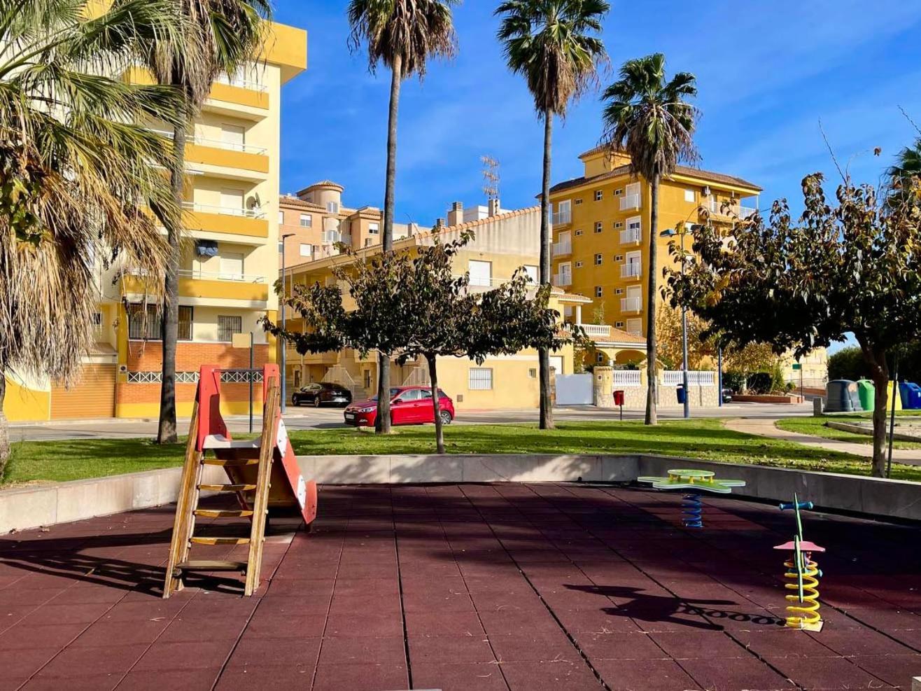 Playa De Miramar - 3 Min Walk To The Beach, Family-Friendly, Near Gandia ภายนอก รูปภาพ